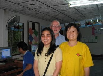 Staff photo at Baan Kru Mookda Thai orphanage