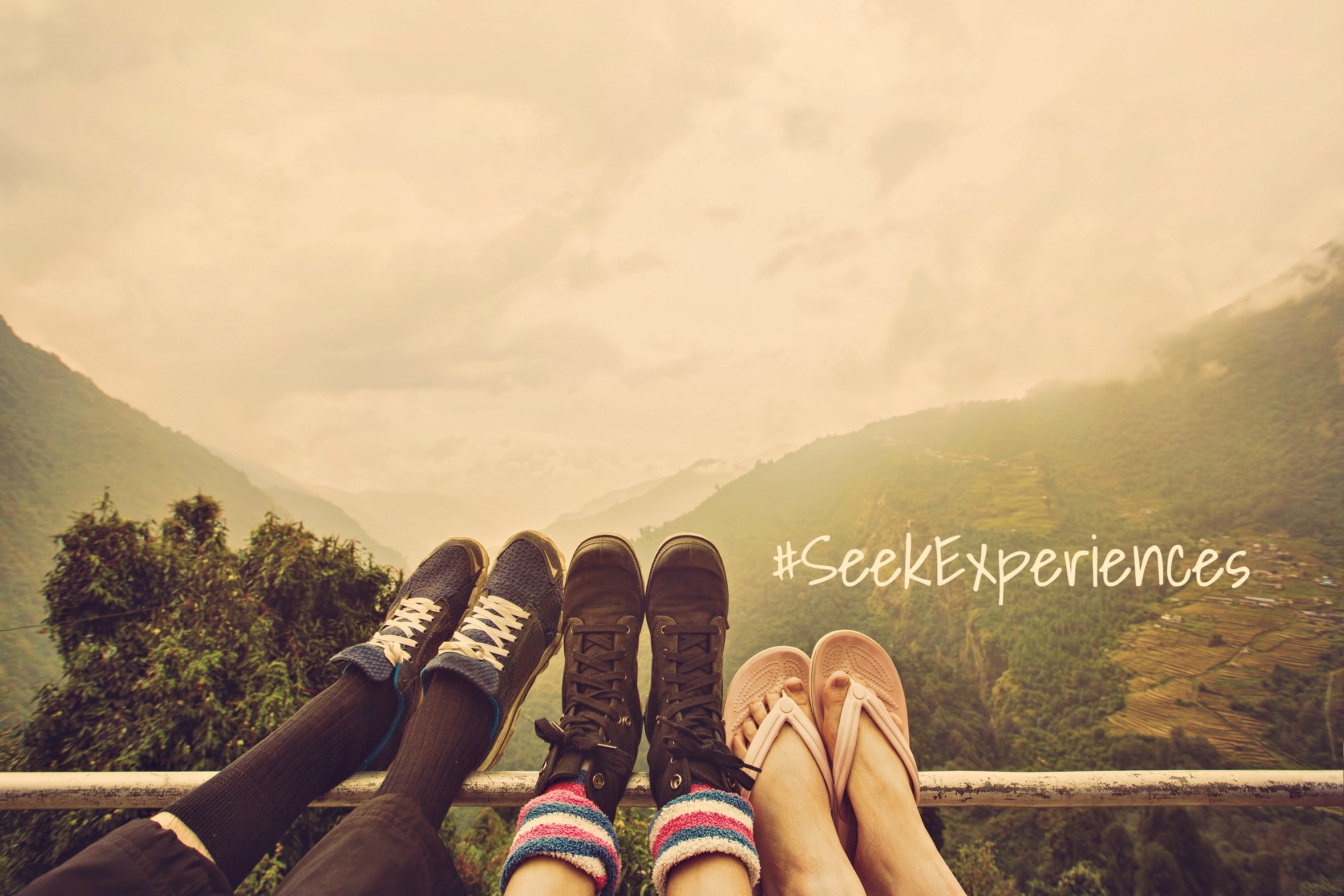 Seek Experiences Friends feet