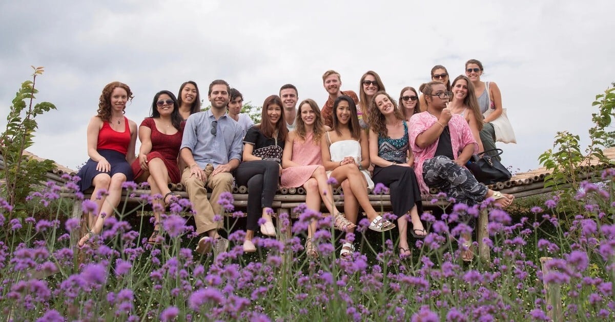Gap Year or Career Launch? How Recent Grads Frame Teaching Abroad